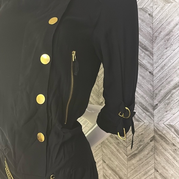 Kenzie knee length dress, black and gold- new with tags, medium - Picture 8 of 10